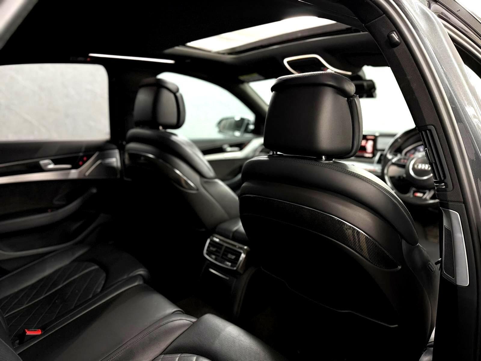 2015 Audi S8 - Thumbnail 59