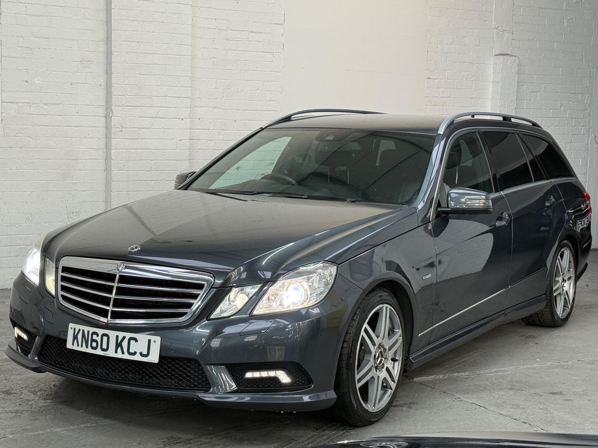 2010 Mercedes-Benz E Class - Thumbnail 6