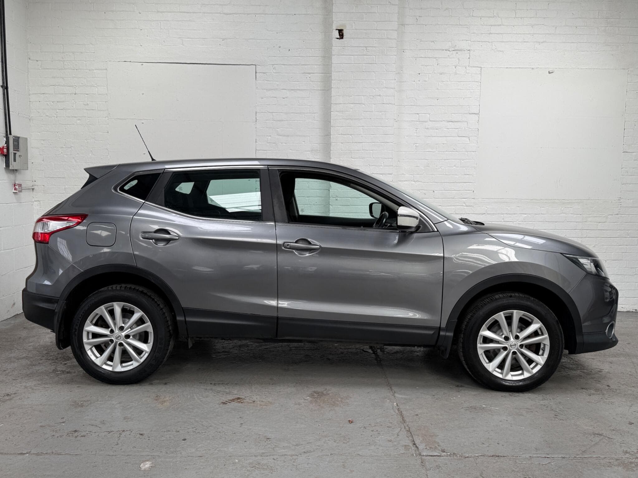 2016 Nissan Qashqai - Thumbnail 8