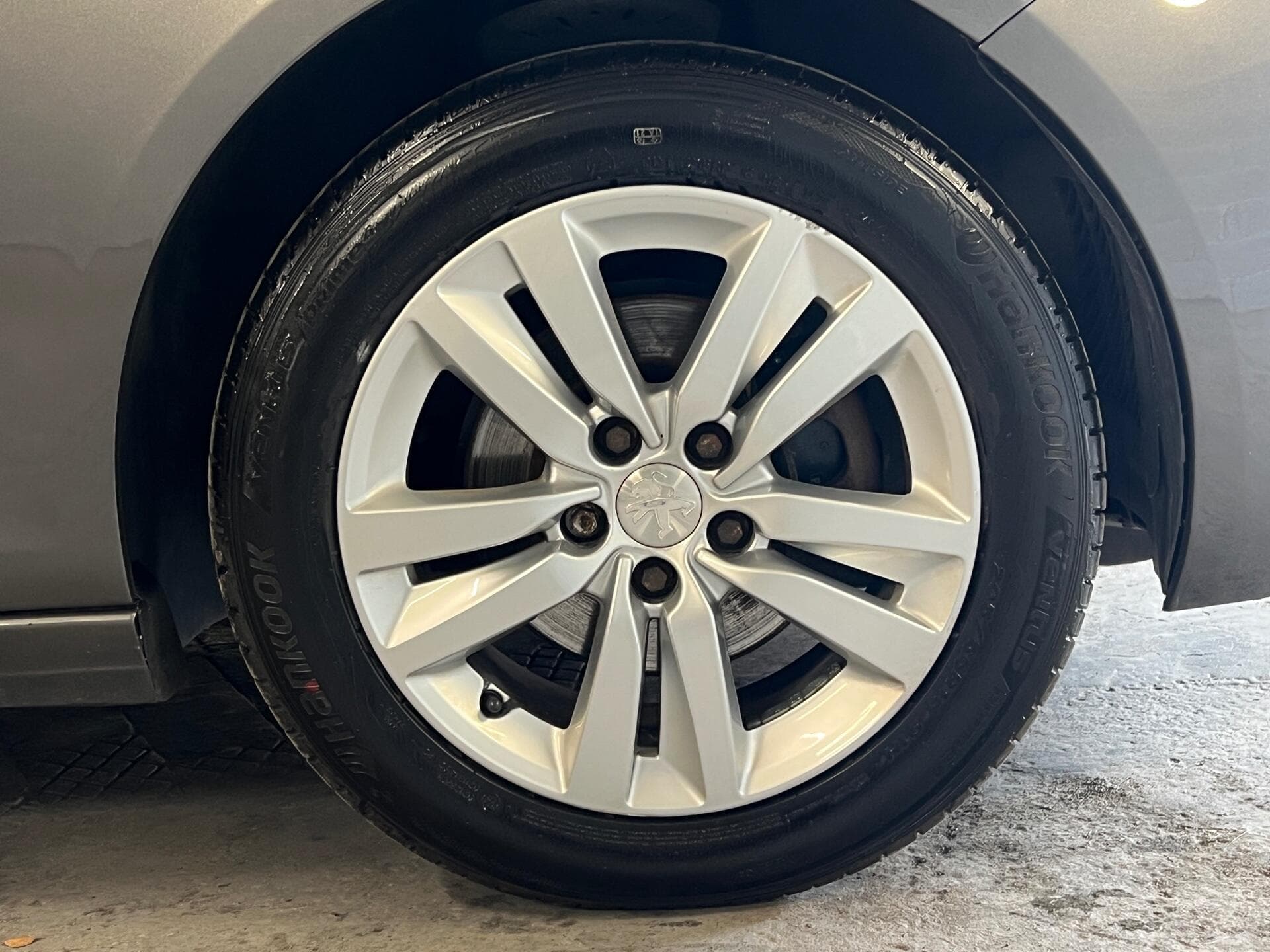 2017 Peugeot 308 SW - Thumbnail 17