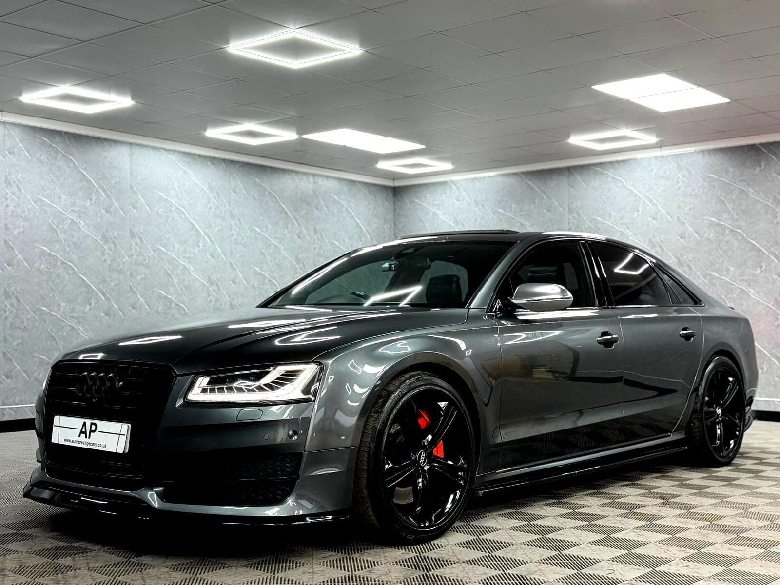 2015 Audi S8 - Thumbnail 21