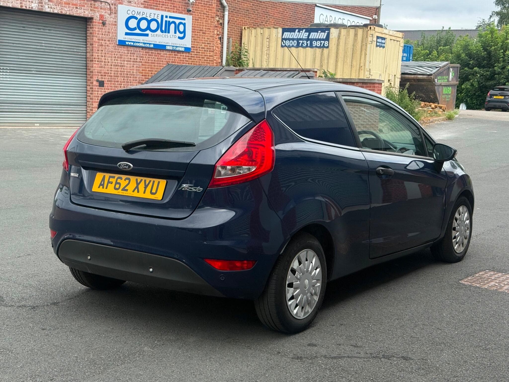 2012 Ford Fiesta Van - Image 4