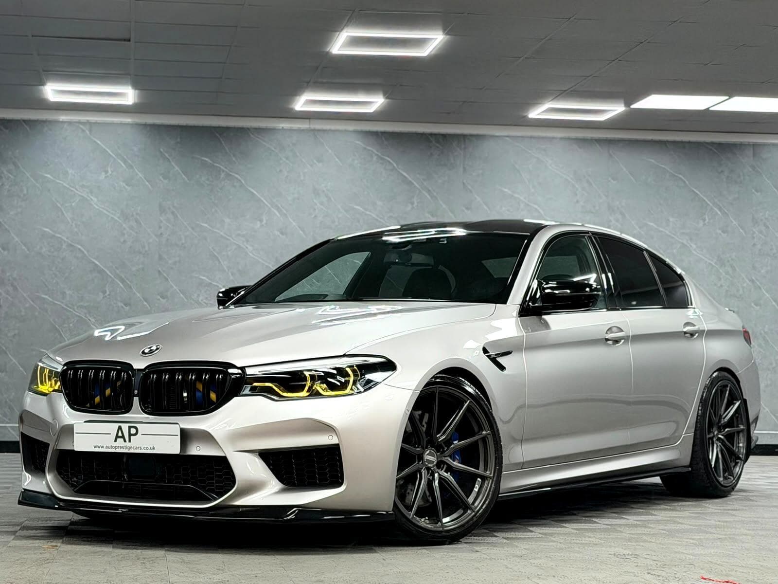 2019 BMW M5 - Thumbnail 3