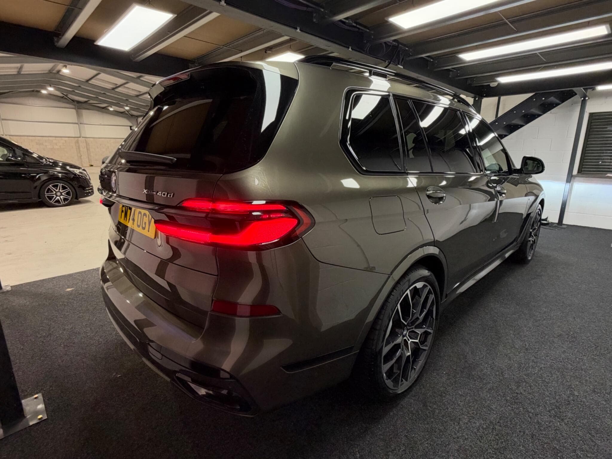 2024 BMW X7 - Thumbnail 11