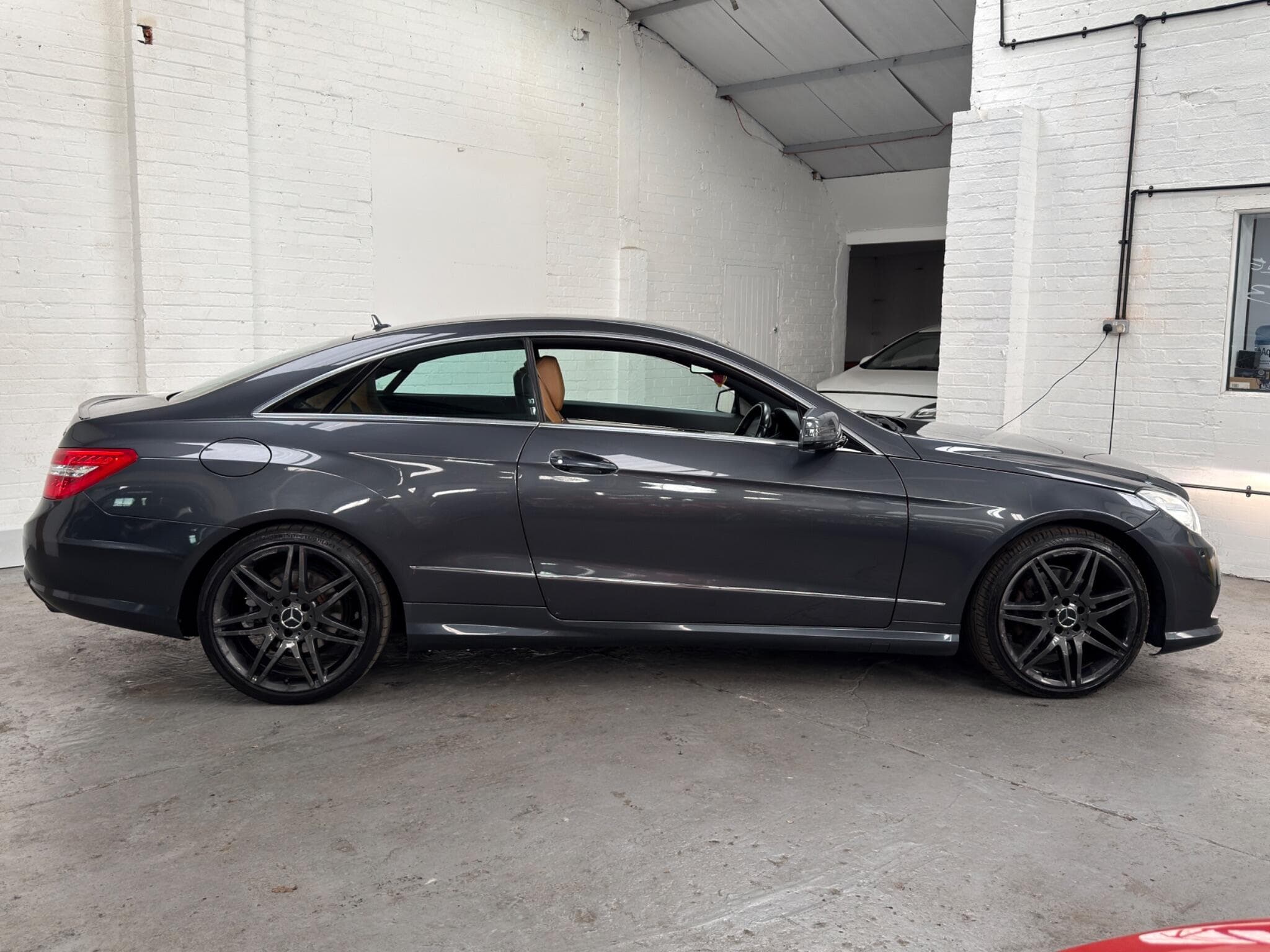 2010 Mercedes-Benz E Class - Thumbnail 9