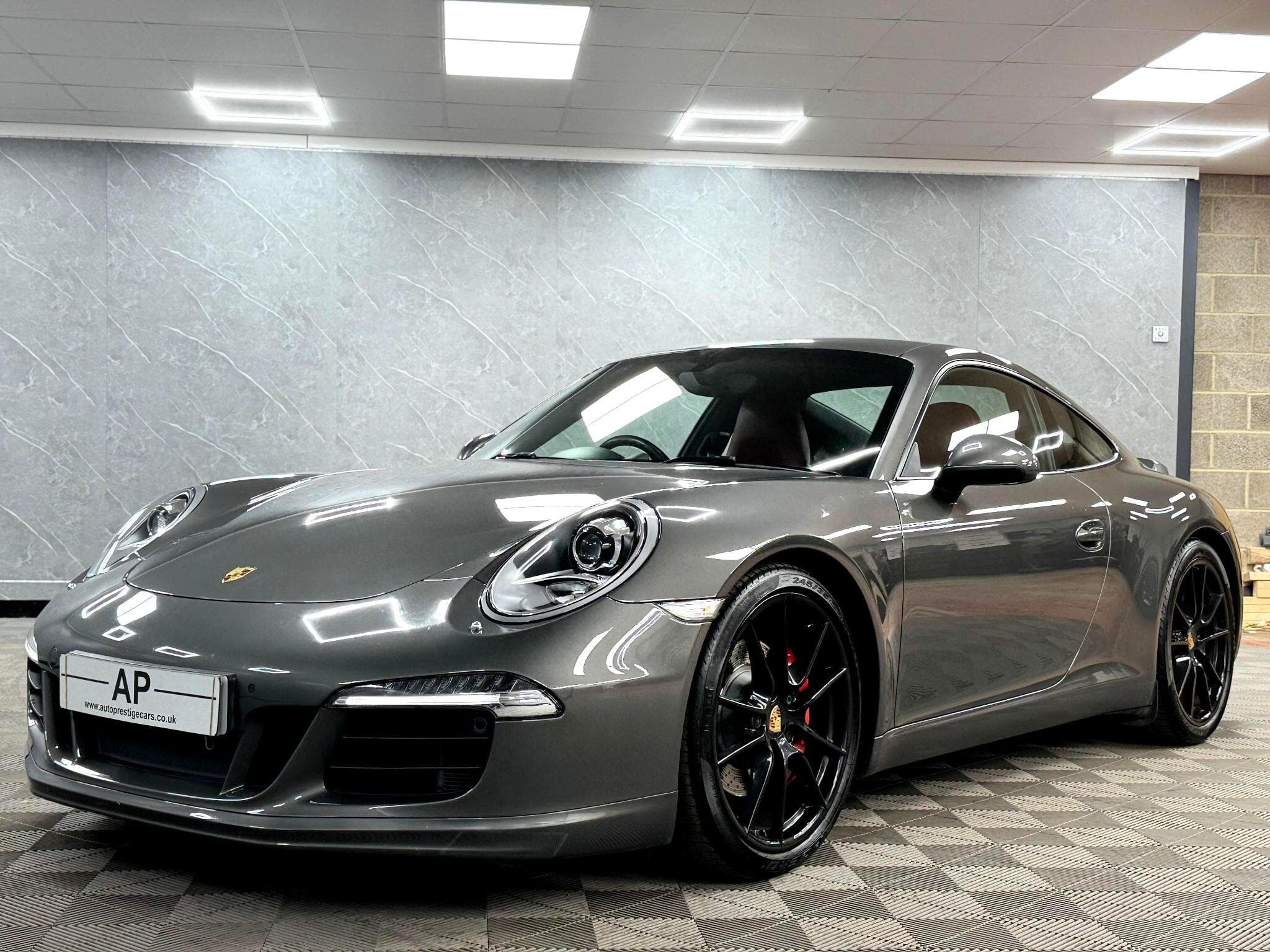 2015 Porsche 911 - Thumbnail 18
