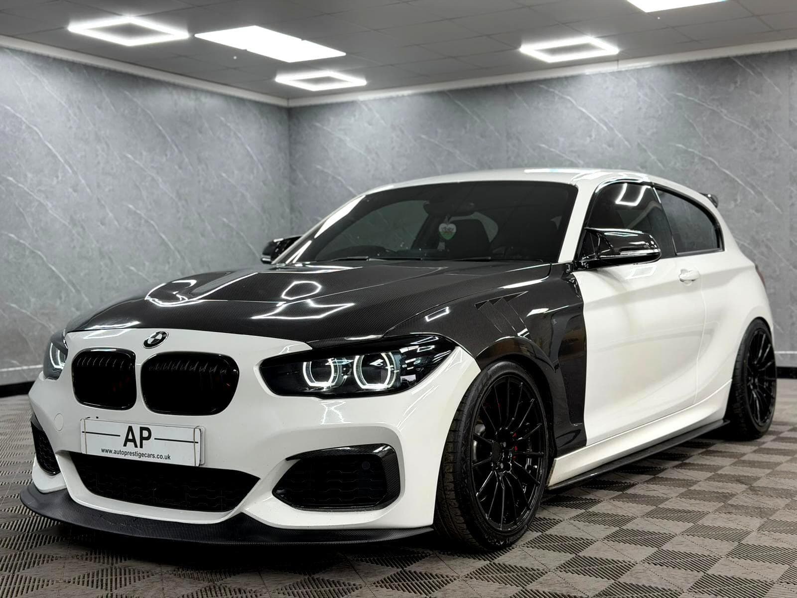 2019 BMW 1 Series - Thumbnail 9