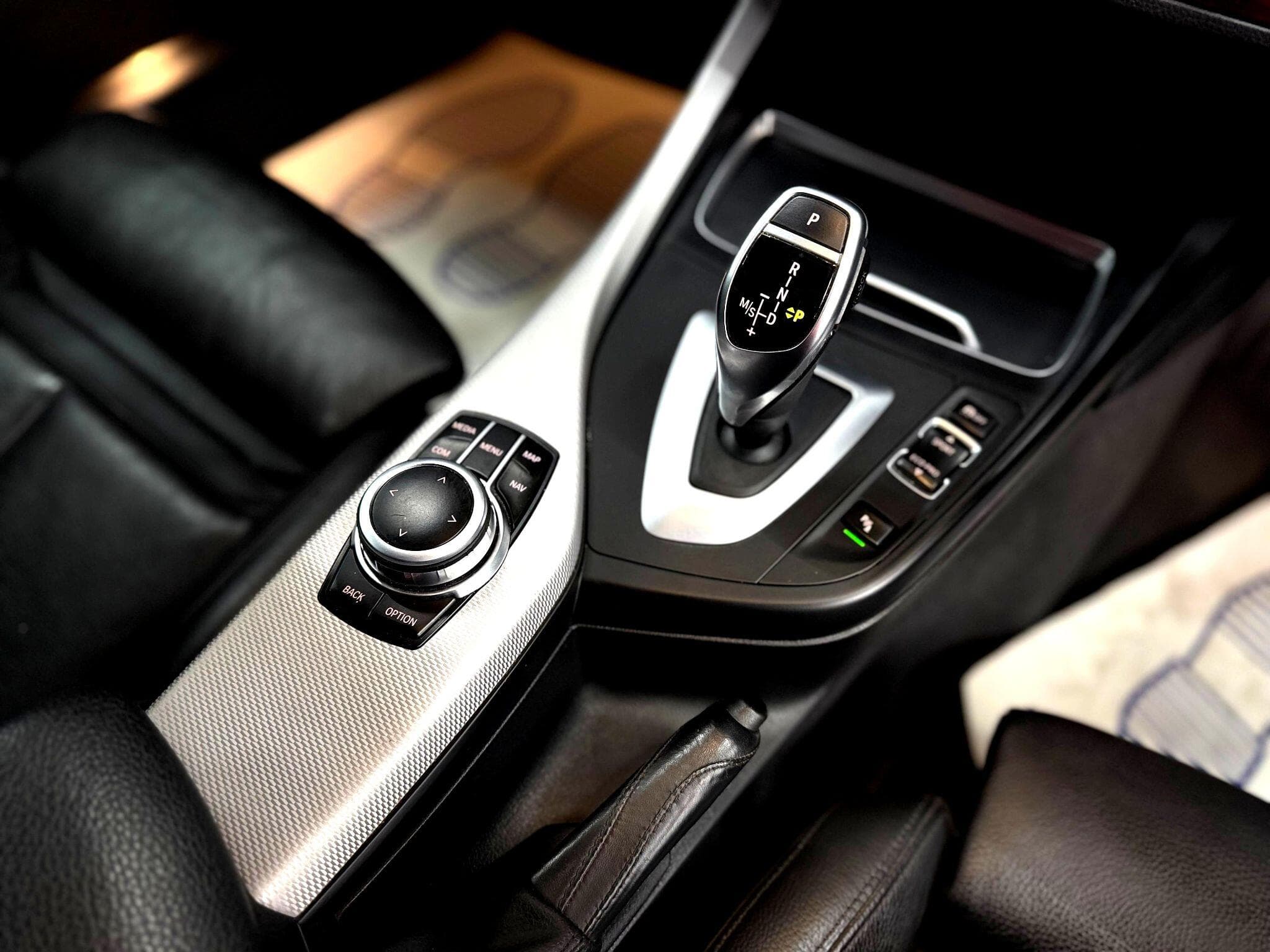 2018 BMW 1 Series - Thumbnail 36