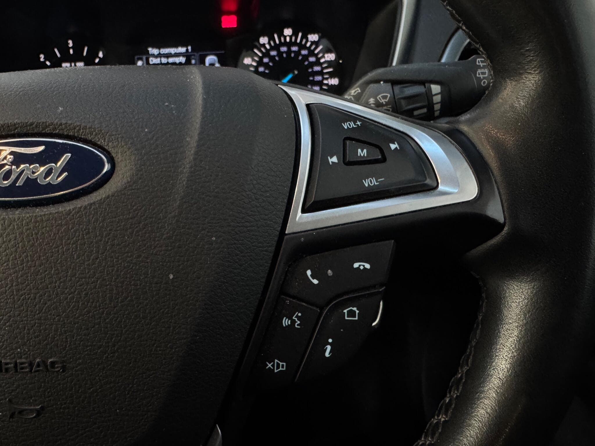 2015 Ford Mondeo - Thumbnail 18