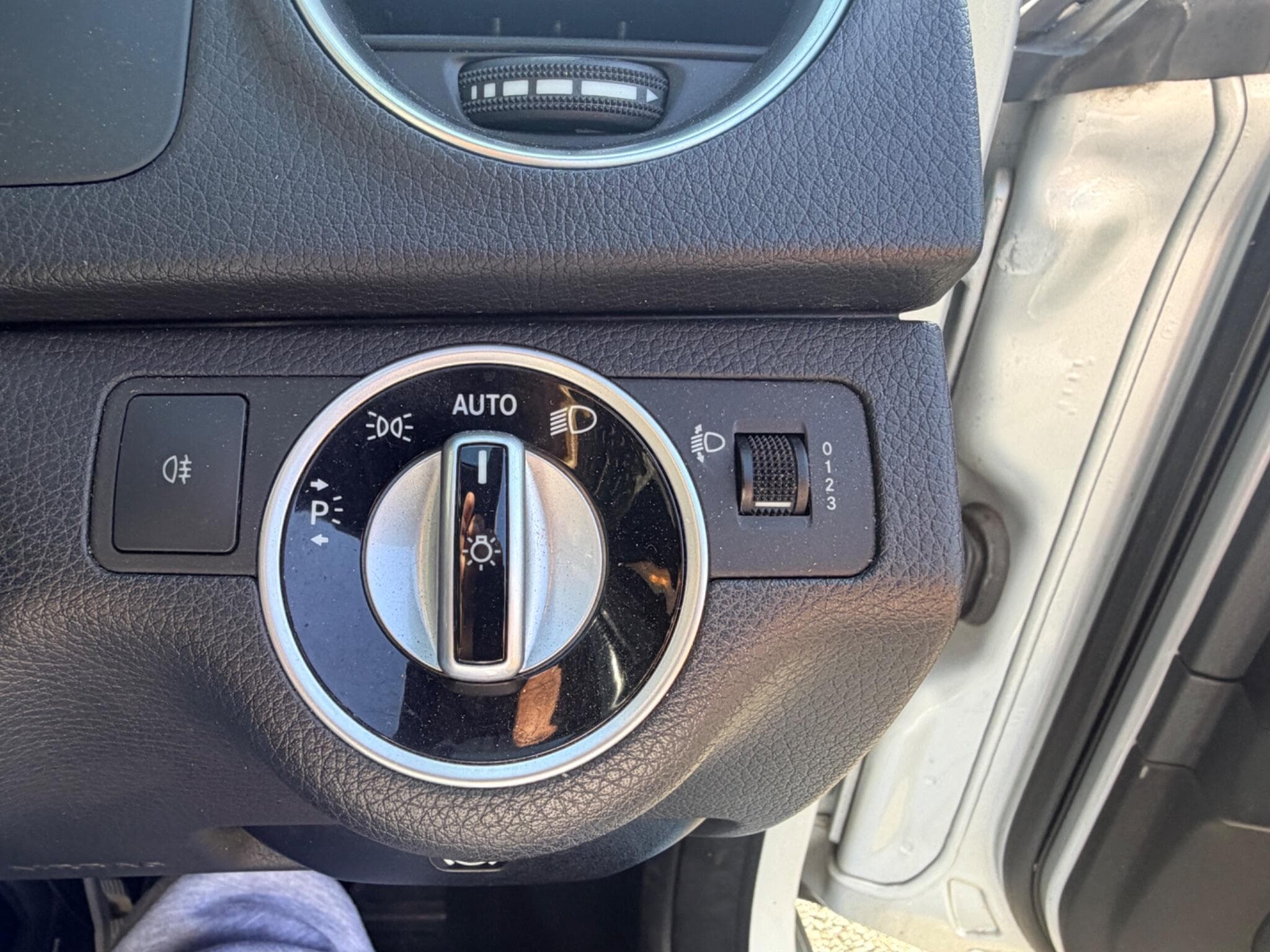2013 Mercedes-Benz C Class - Thumbnail 16