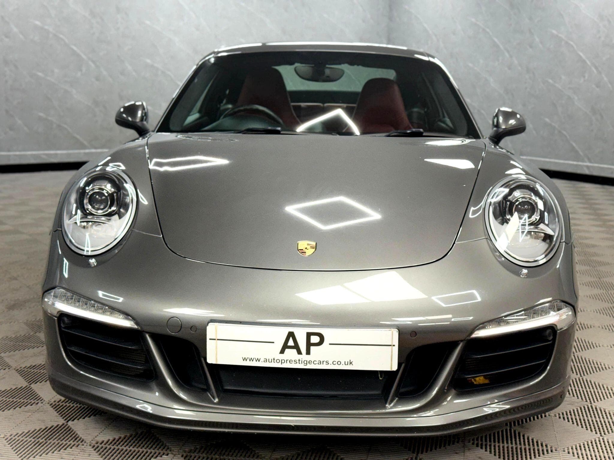 2015 Porsche 911 - Thumbnail 10