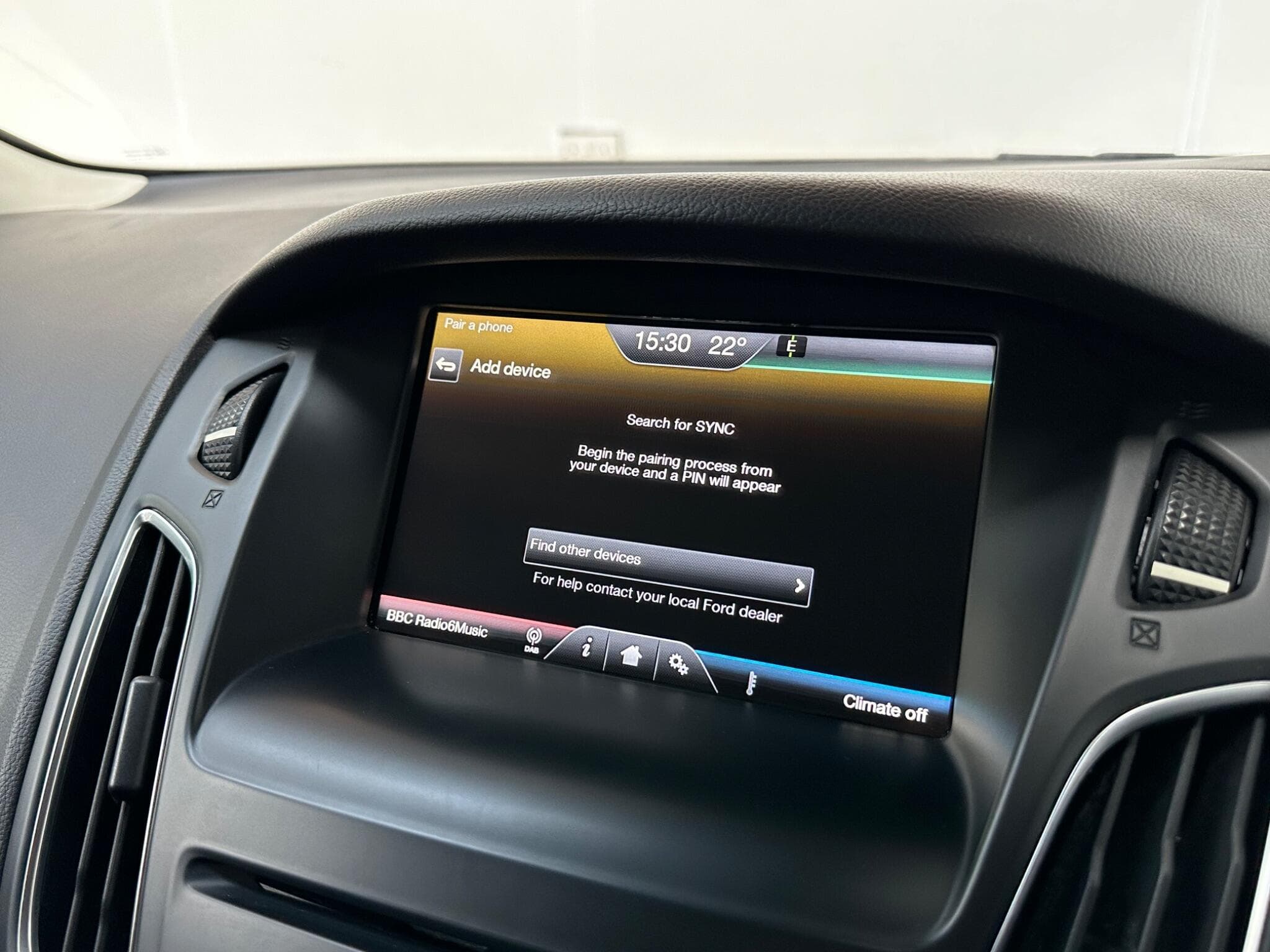 2015 Ford Focus - Thumbnail 15