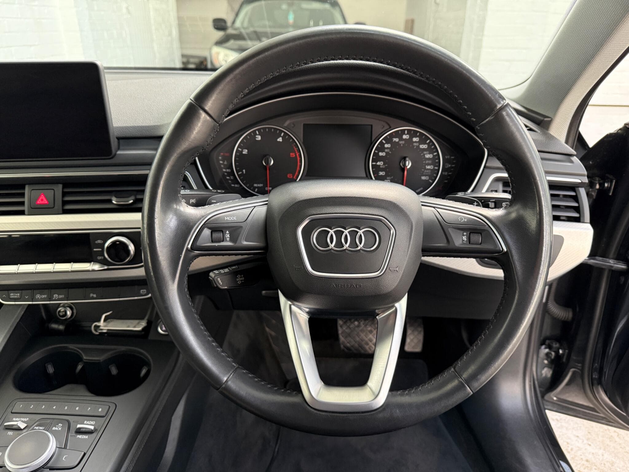 2017 Audi A4 Avant - Thumbnail 33