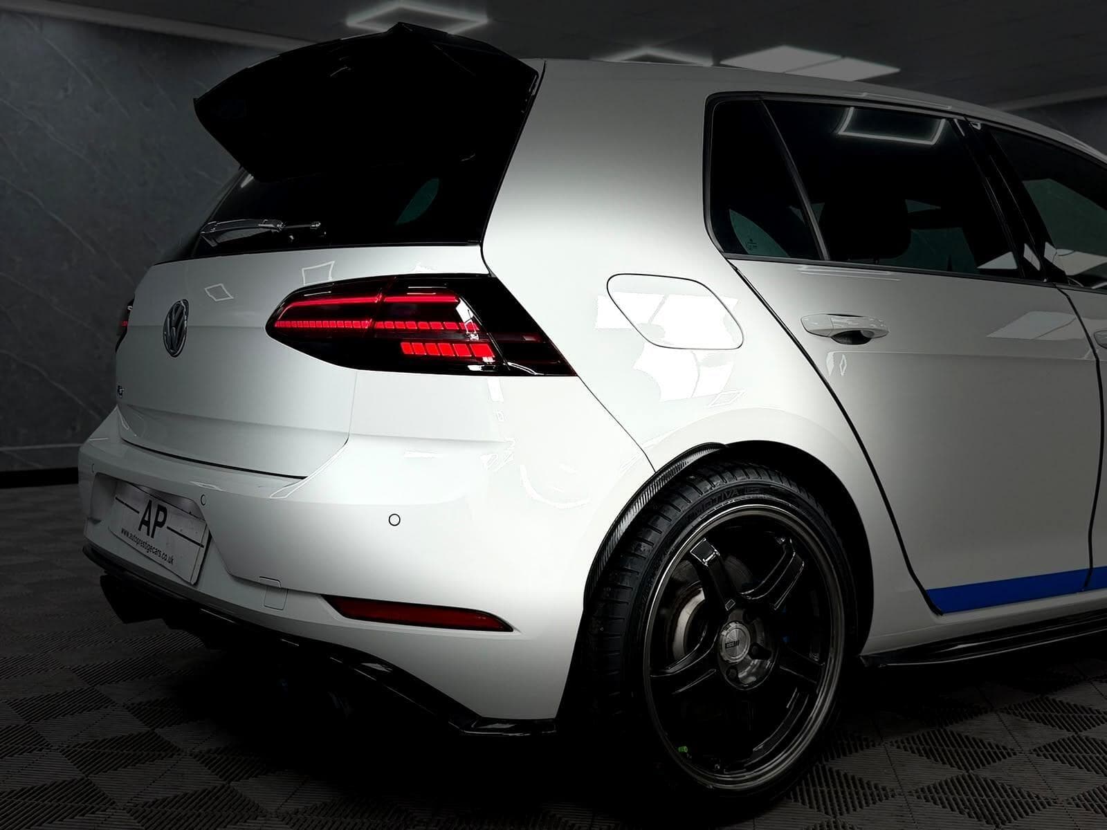 2019 Volkswagen Golf - Thumbnail 39