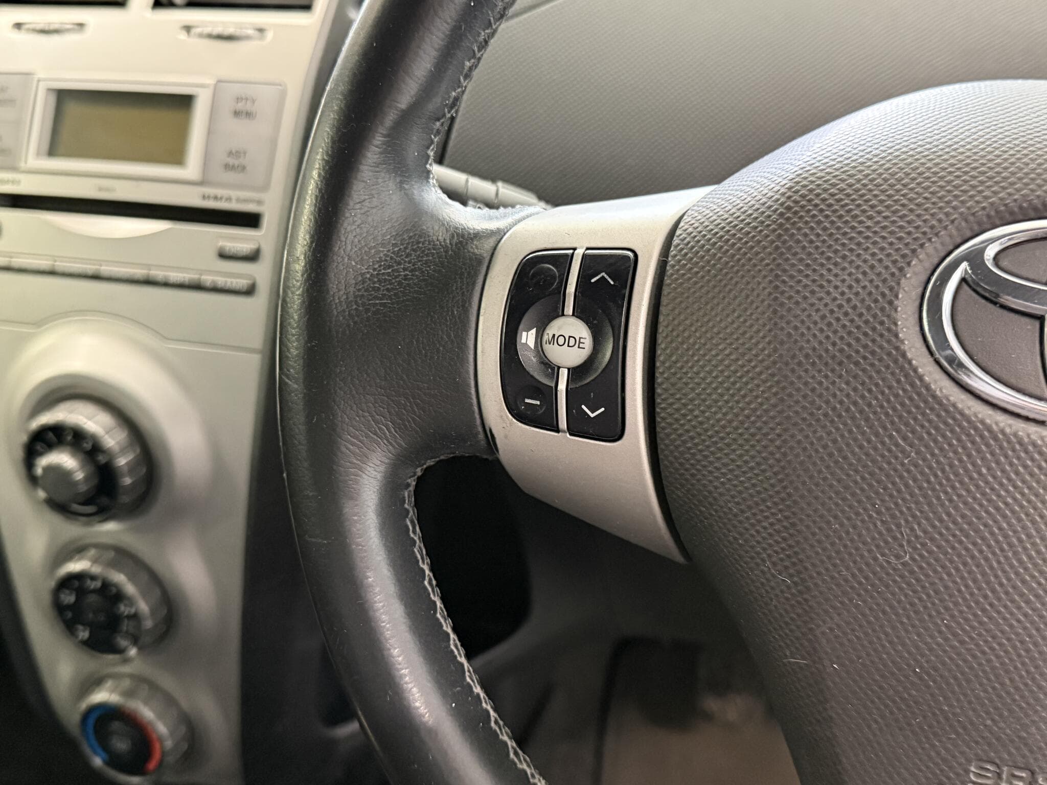 2006 Toyota Yaris - Thumbnail 21