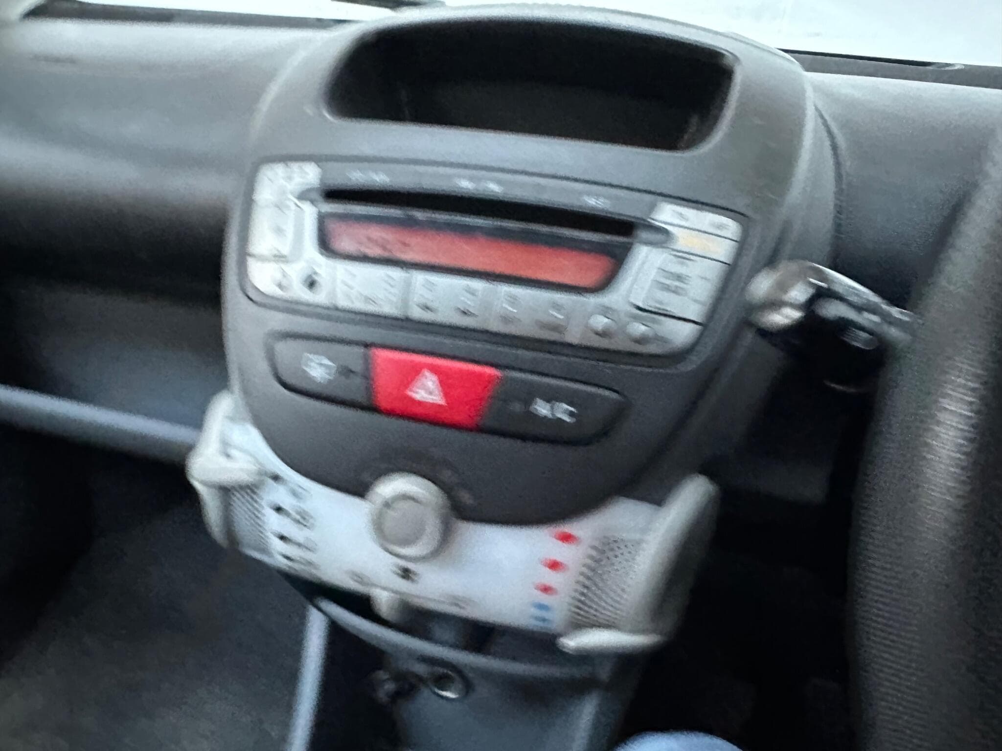 2011 Citroen C1 - Thumbnail 9