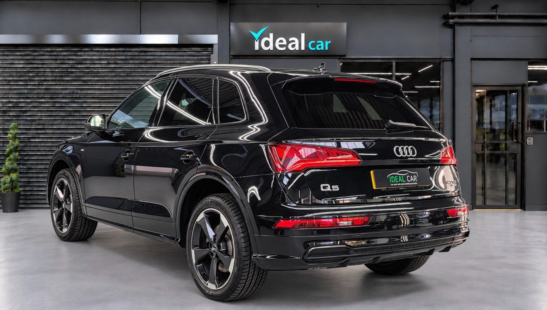 2019 Audi Q5 - Thumbnail 2