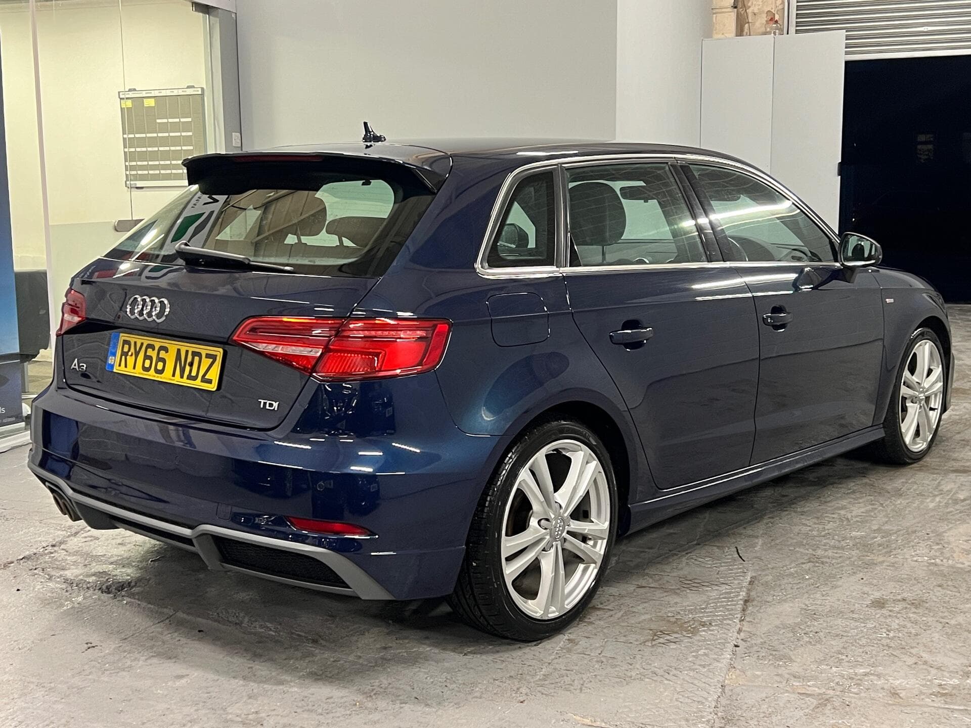 2017 Audi A3 - Thumbnail 9