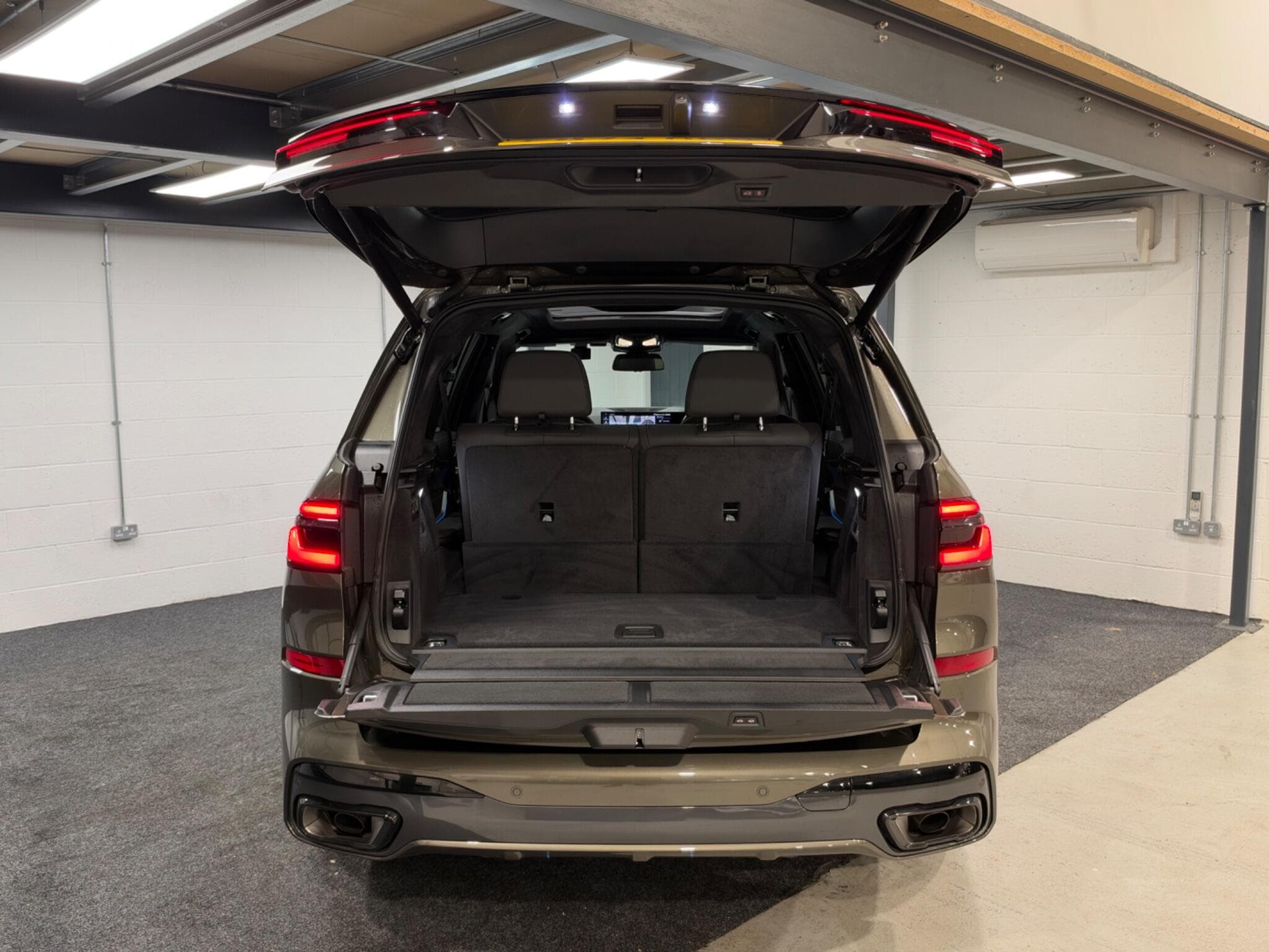 2024 BMW X7 - Thumbnail 47
