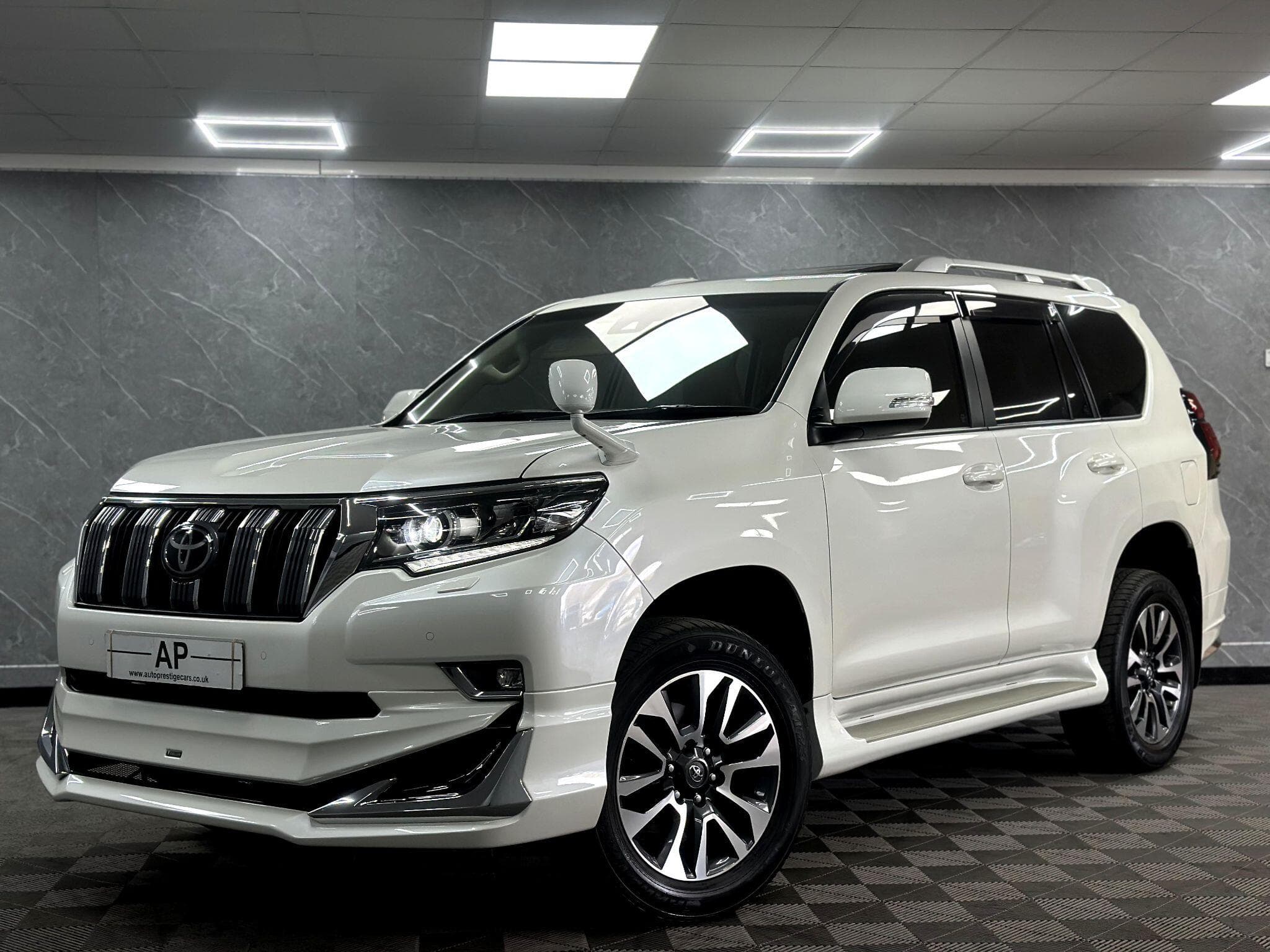 2022 Toyota Land Cruiser - Thumbnail 29