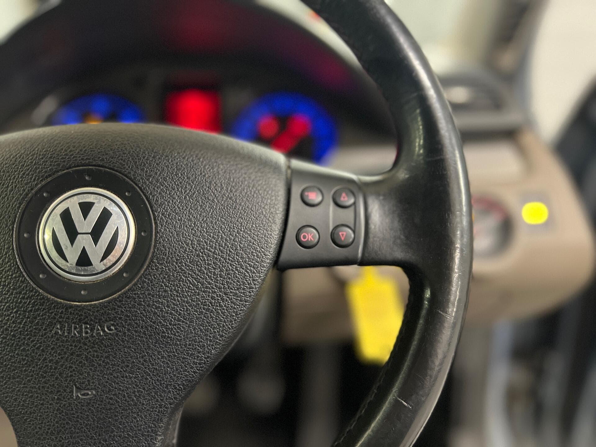 2009 Volkswagen Passat - Thumbnail 24