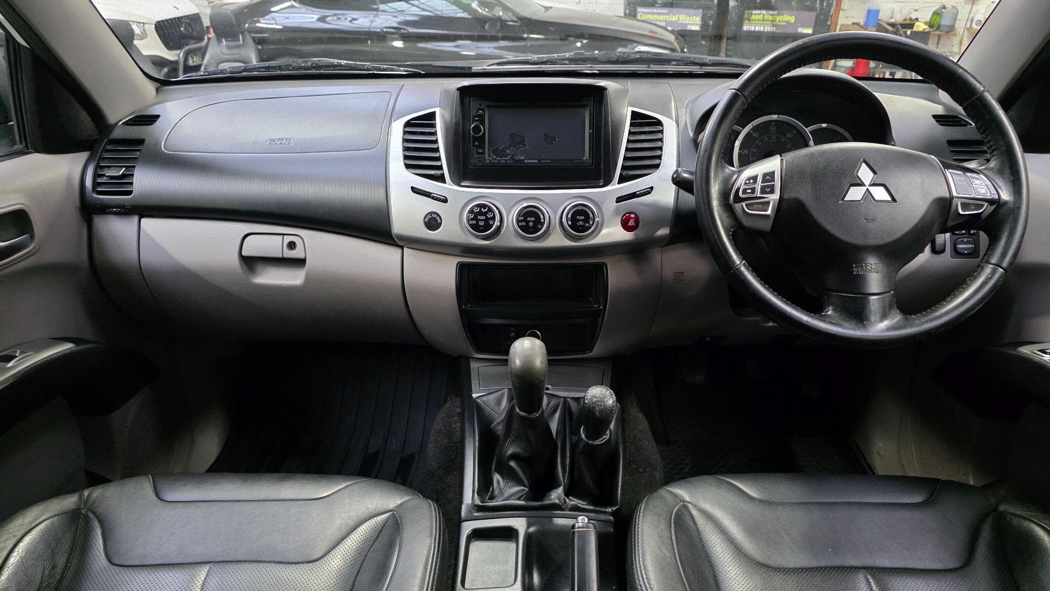 2012 Mitsubishi L200 - Thumbnail 9