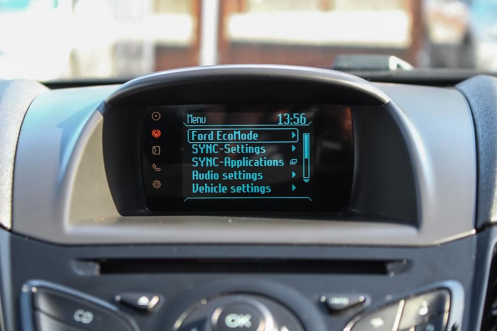 2014 Ford Fiesta - Thumbnail 33