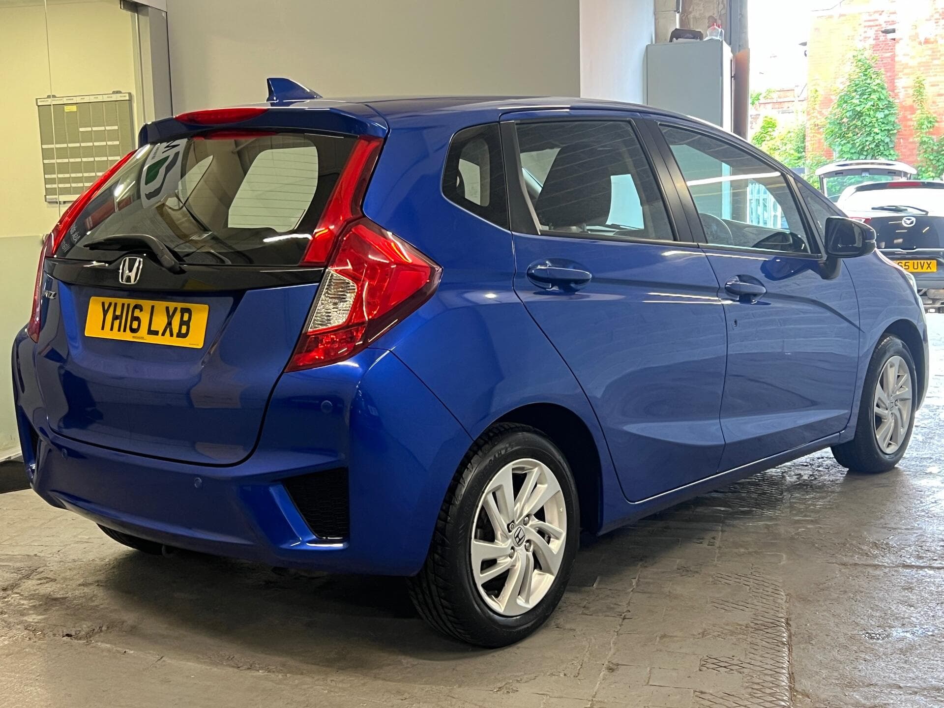 2016 Honda Jazz - Thumbnail 9