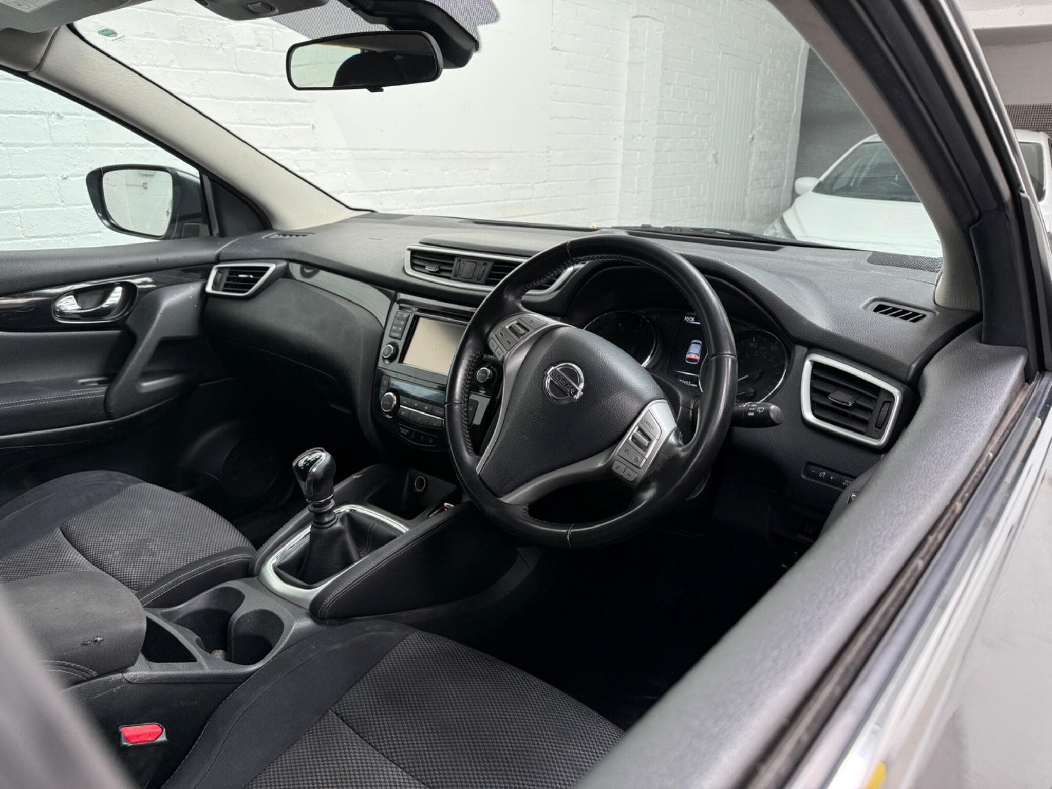 2016 Nissan Qashqai - Thumbnail 12