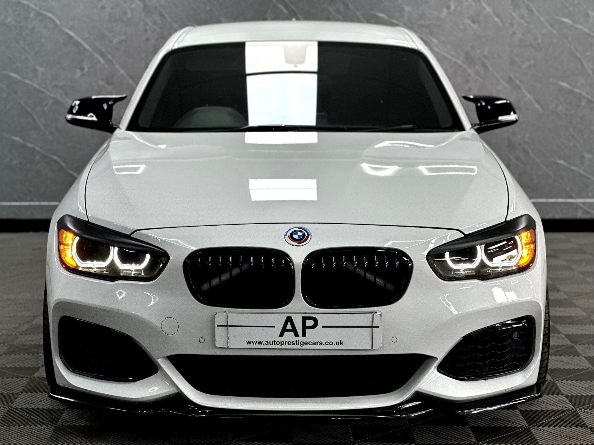 2018 BMW 1 Series - Thumbnail 28
