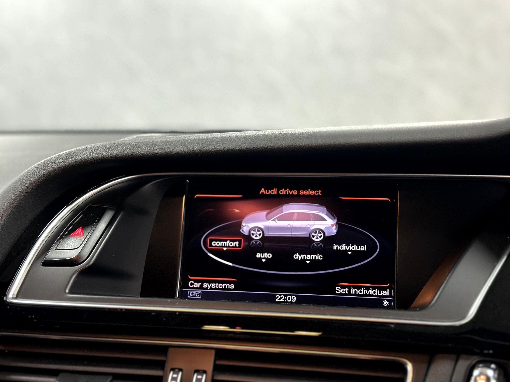 2013 Audi RS4 Avant - Thumbnail 47