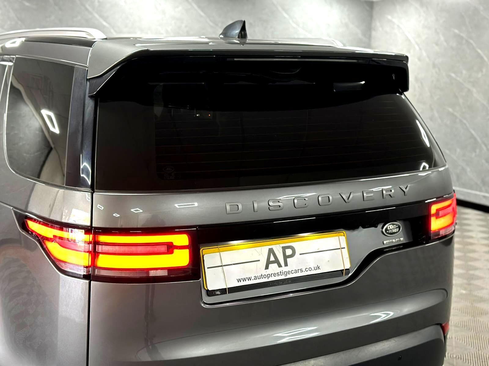 2017 Land Rover Discovery - Thumbnail 28