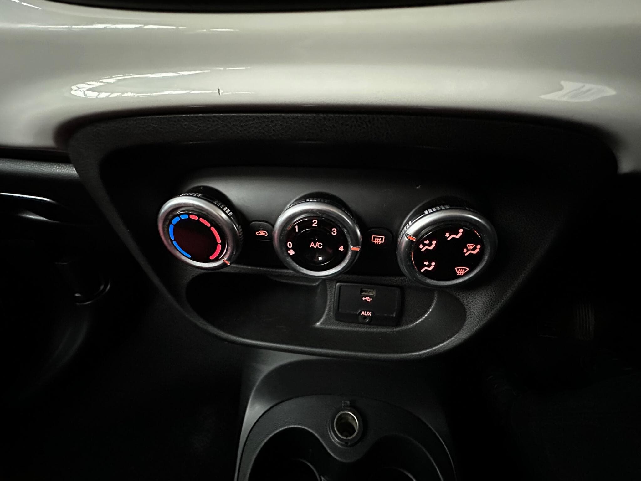 2014 Fiat 500L - Thumbnail 14