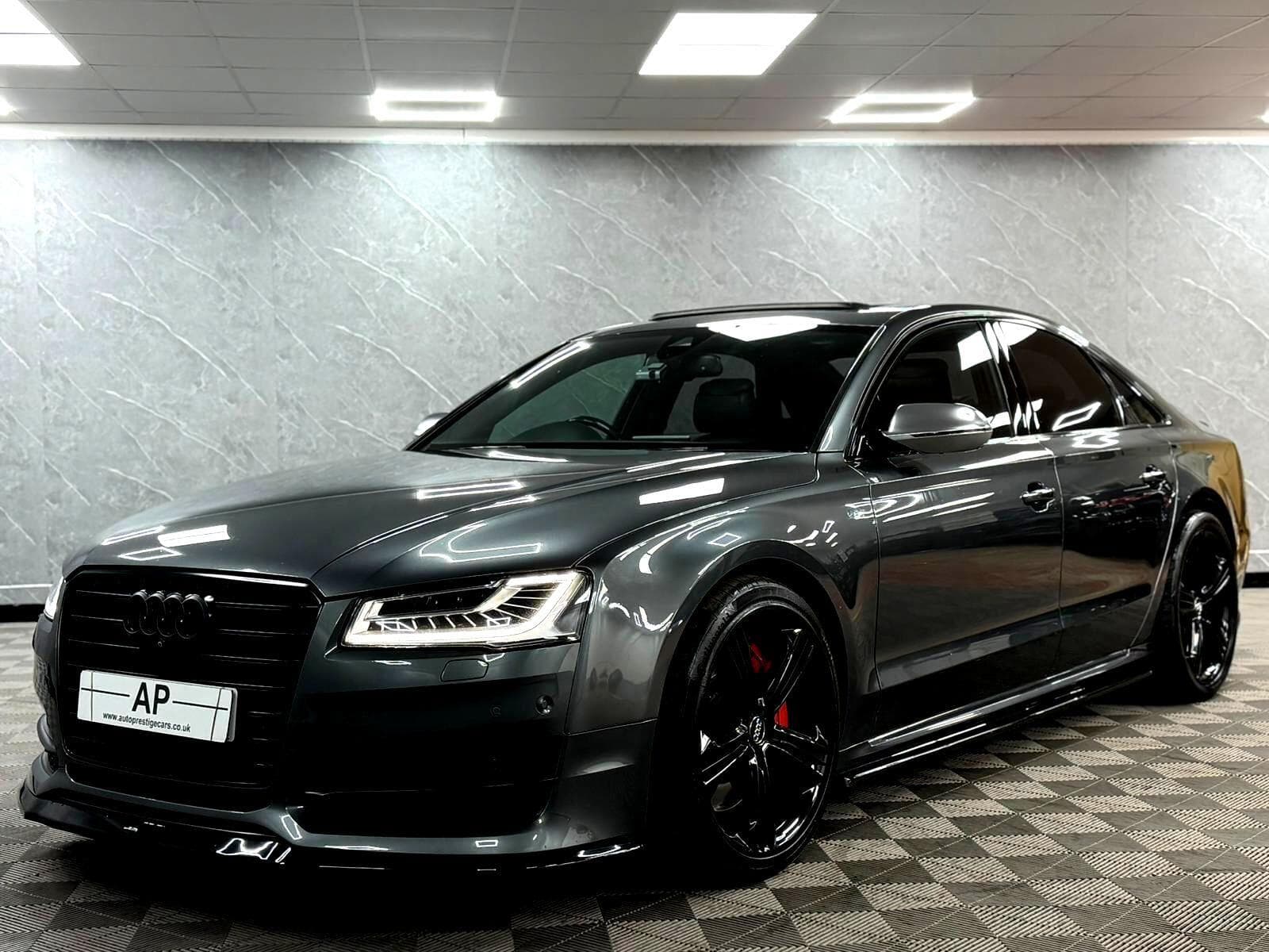 2015 Audi S8 - Thumbnail 18