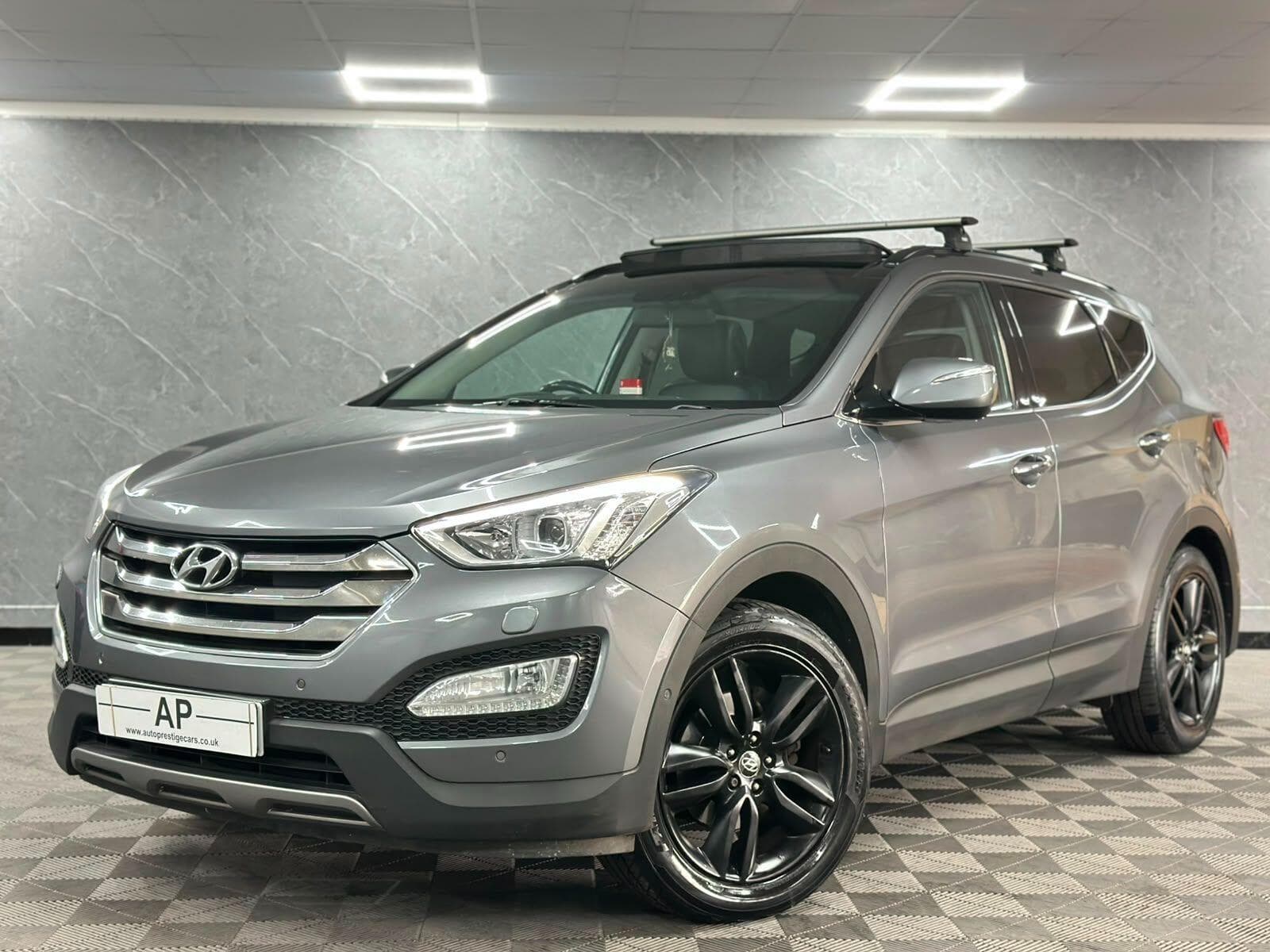 2013 Hyundai Santa Fe - Main