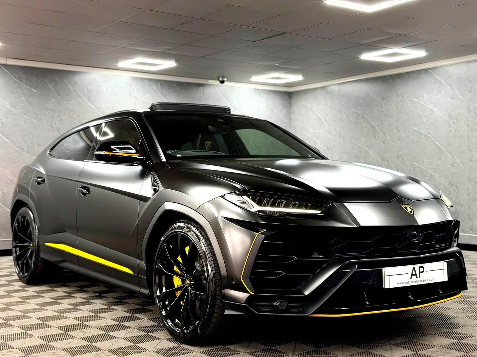 2022 Lamborghini Urus - Thumbnail 28