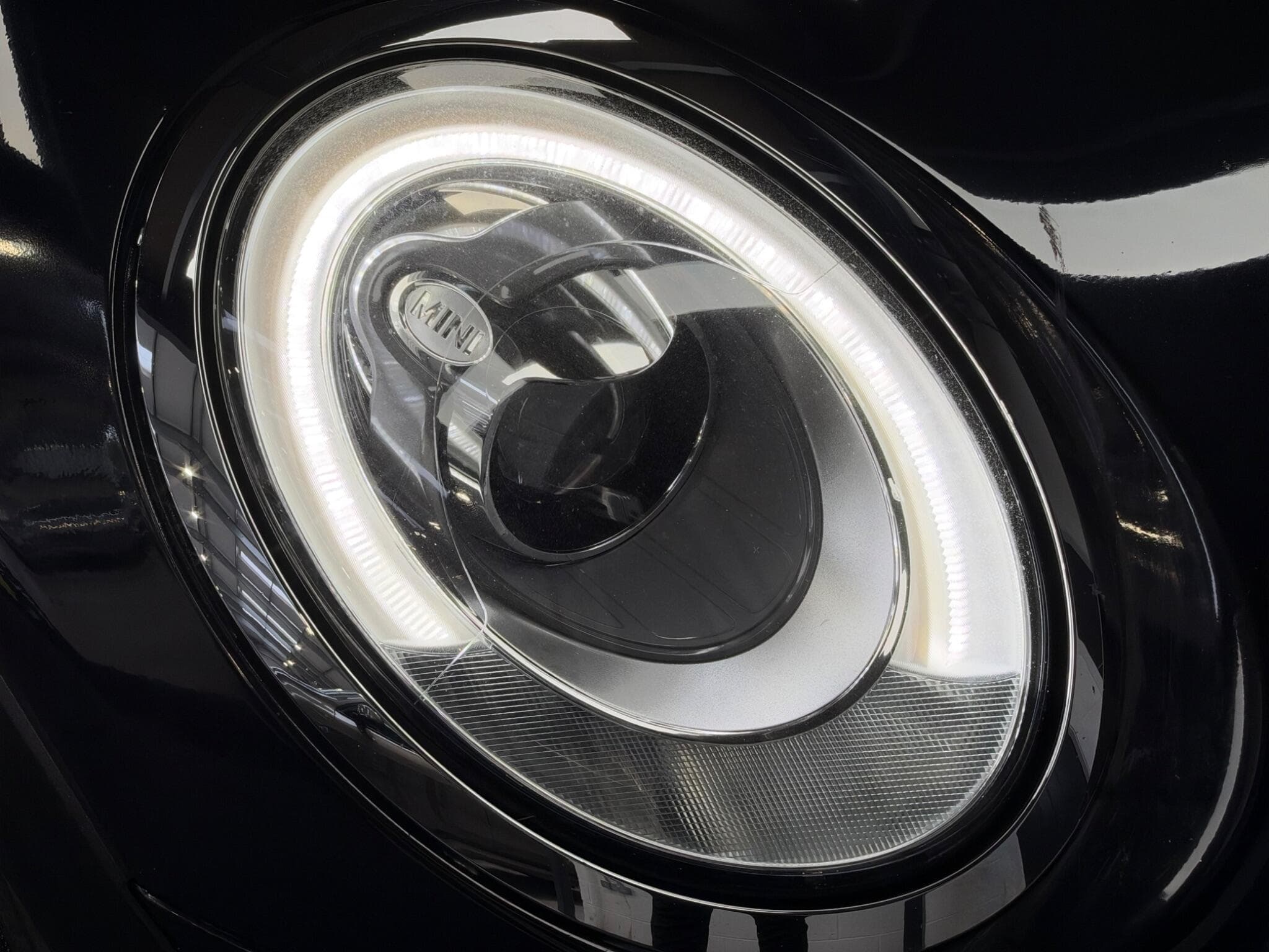 2016 MINI Hatch - Thumbnail 44