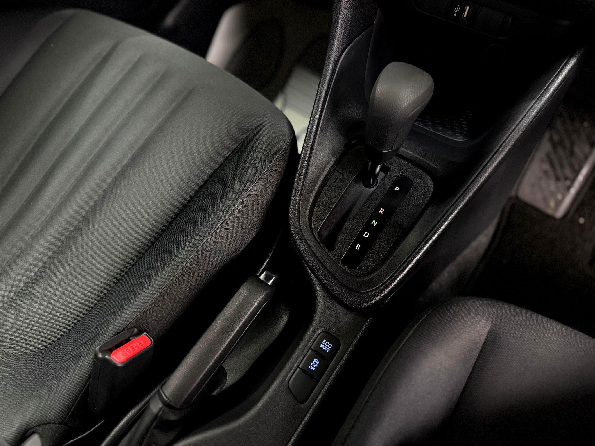 2023 Toyota Yaris - Thumbnail 40