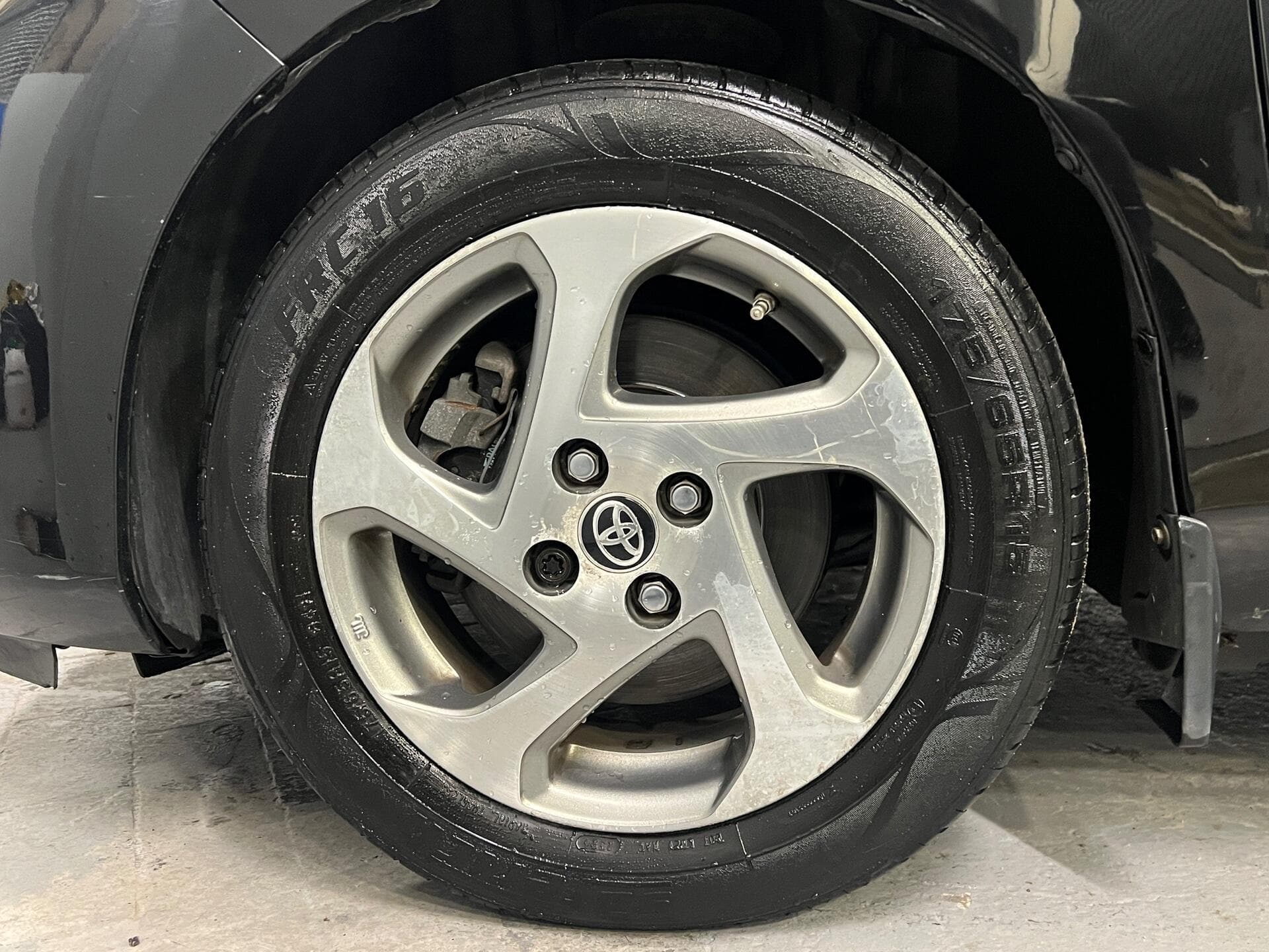 2016 Toyota Yaris - Thumbnail 19