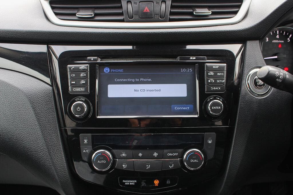 2015 Nissan Qashqai - Thumbnail 37