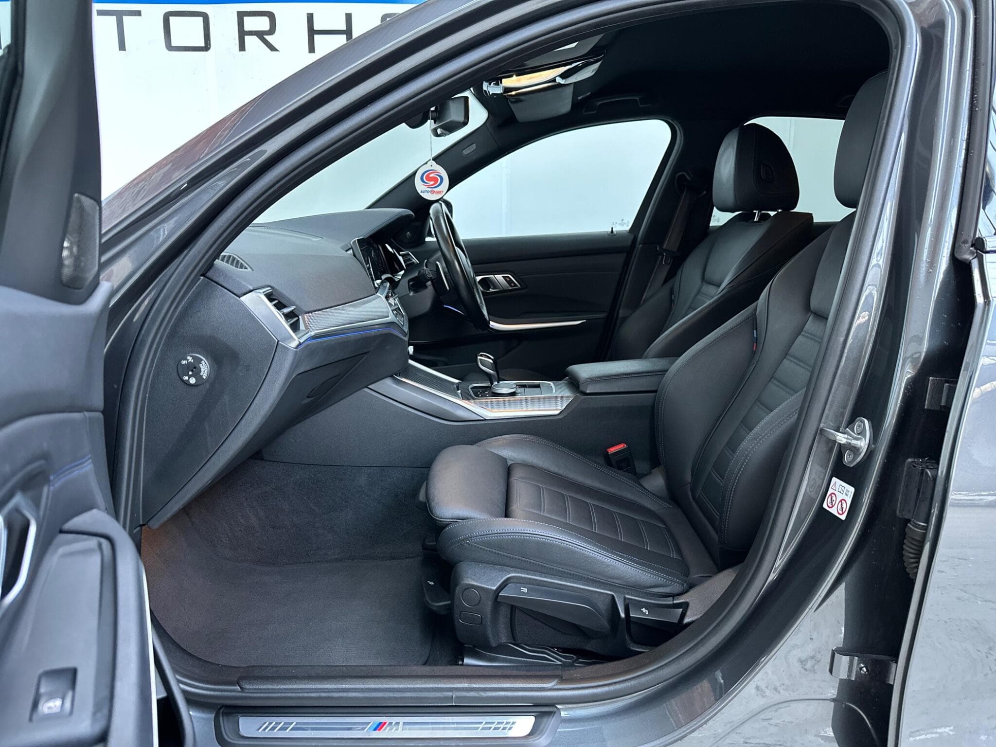 2021 BMW 3 Series - Thumbnail 10