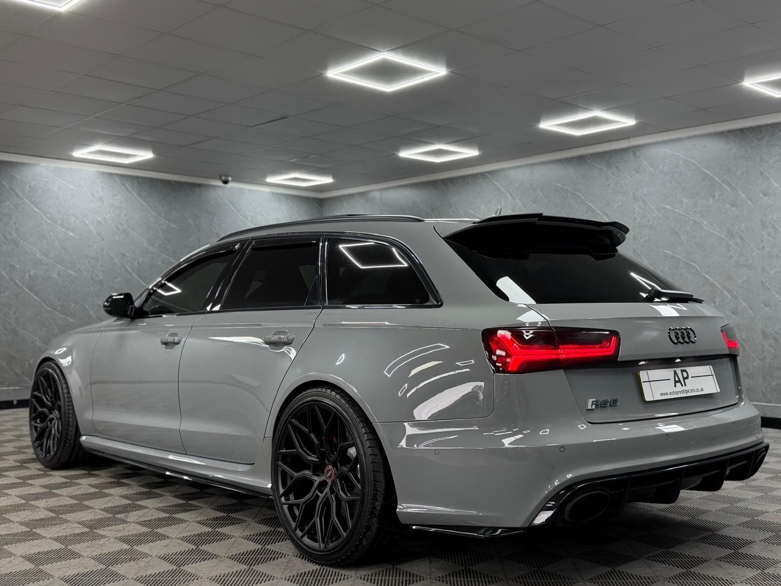 2016 Audi RS6 Avant - Thumbnail 19