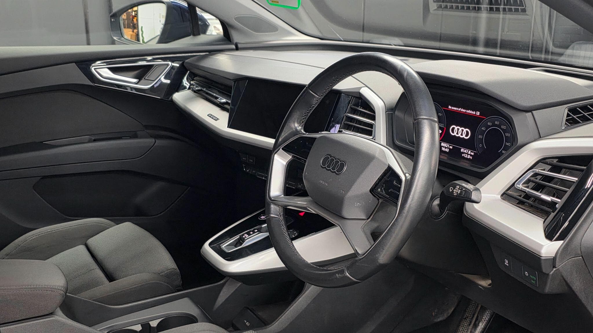 2022 Audi Q4 e-tron - Thumbnail 11