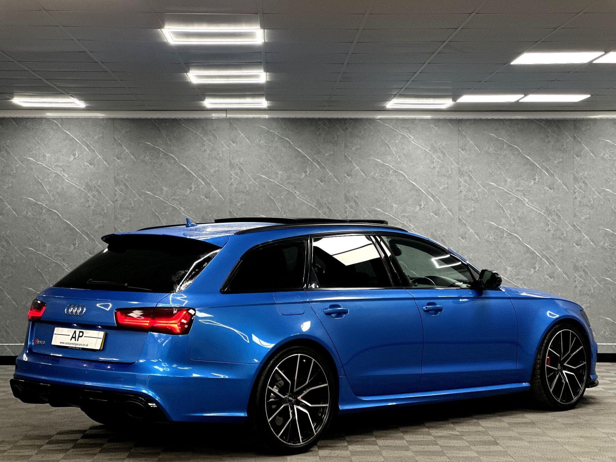 2017 Audi RS6 Avant - Thumbnail 14