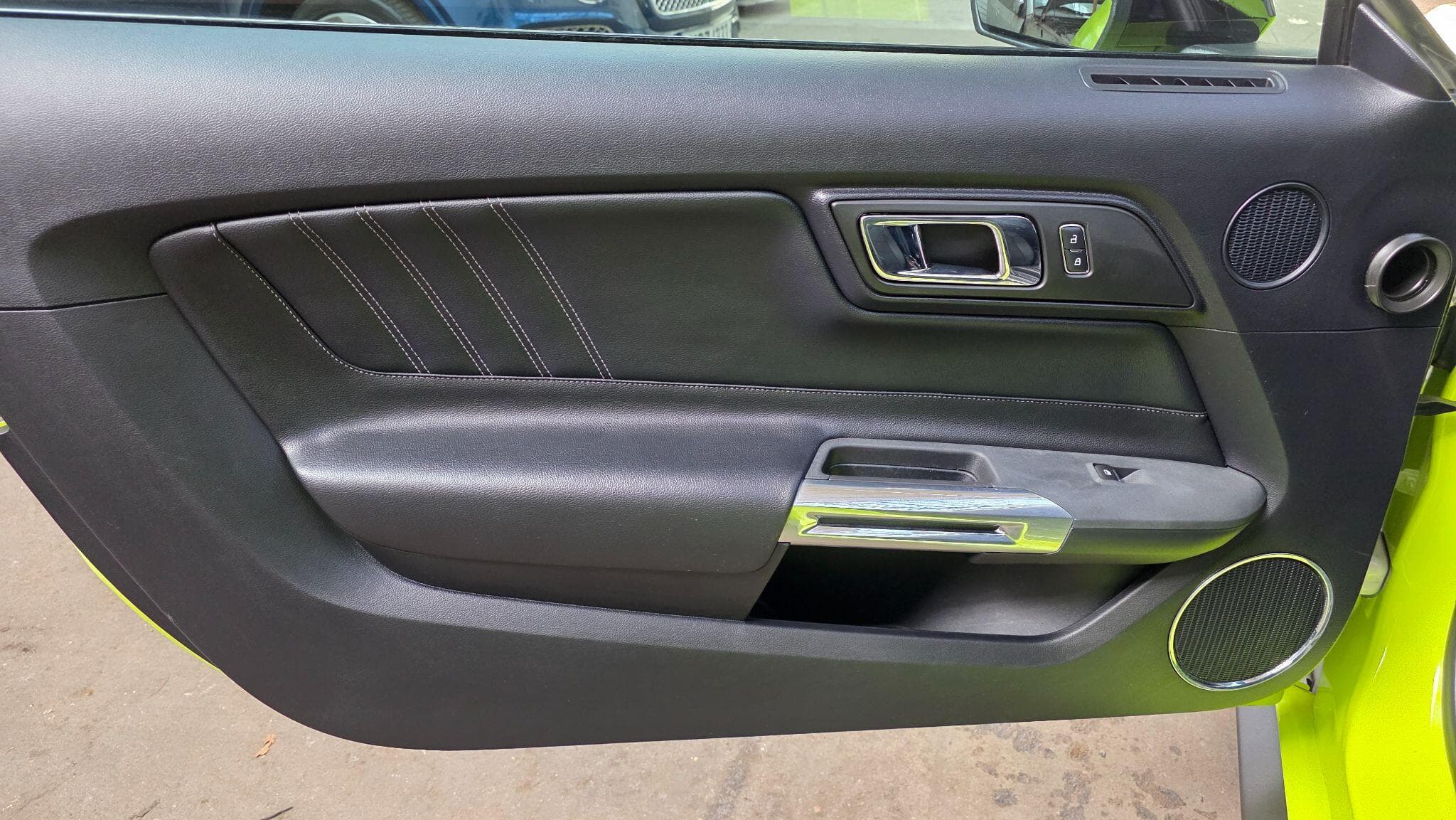 2016 Ford Mustang - Thumbnail 27