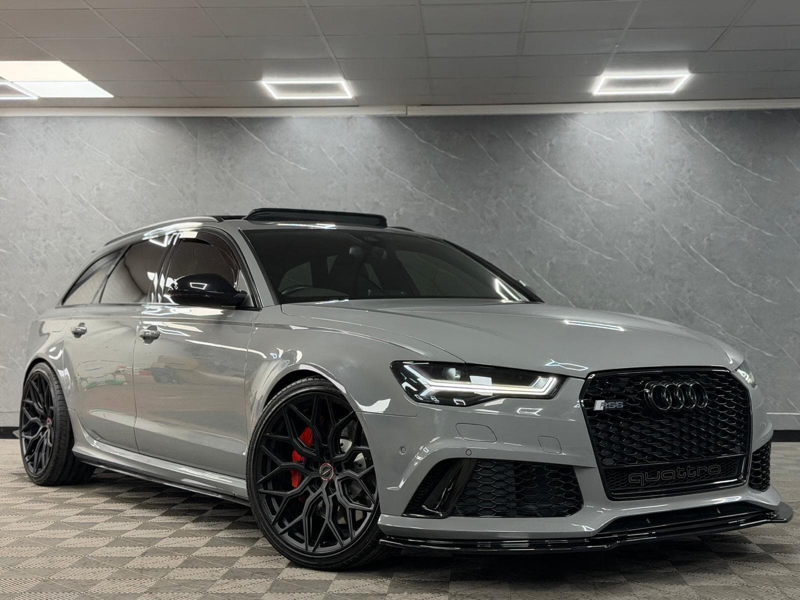 2016 Audi RS6 Avant - Thumbnail 6