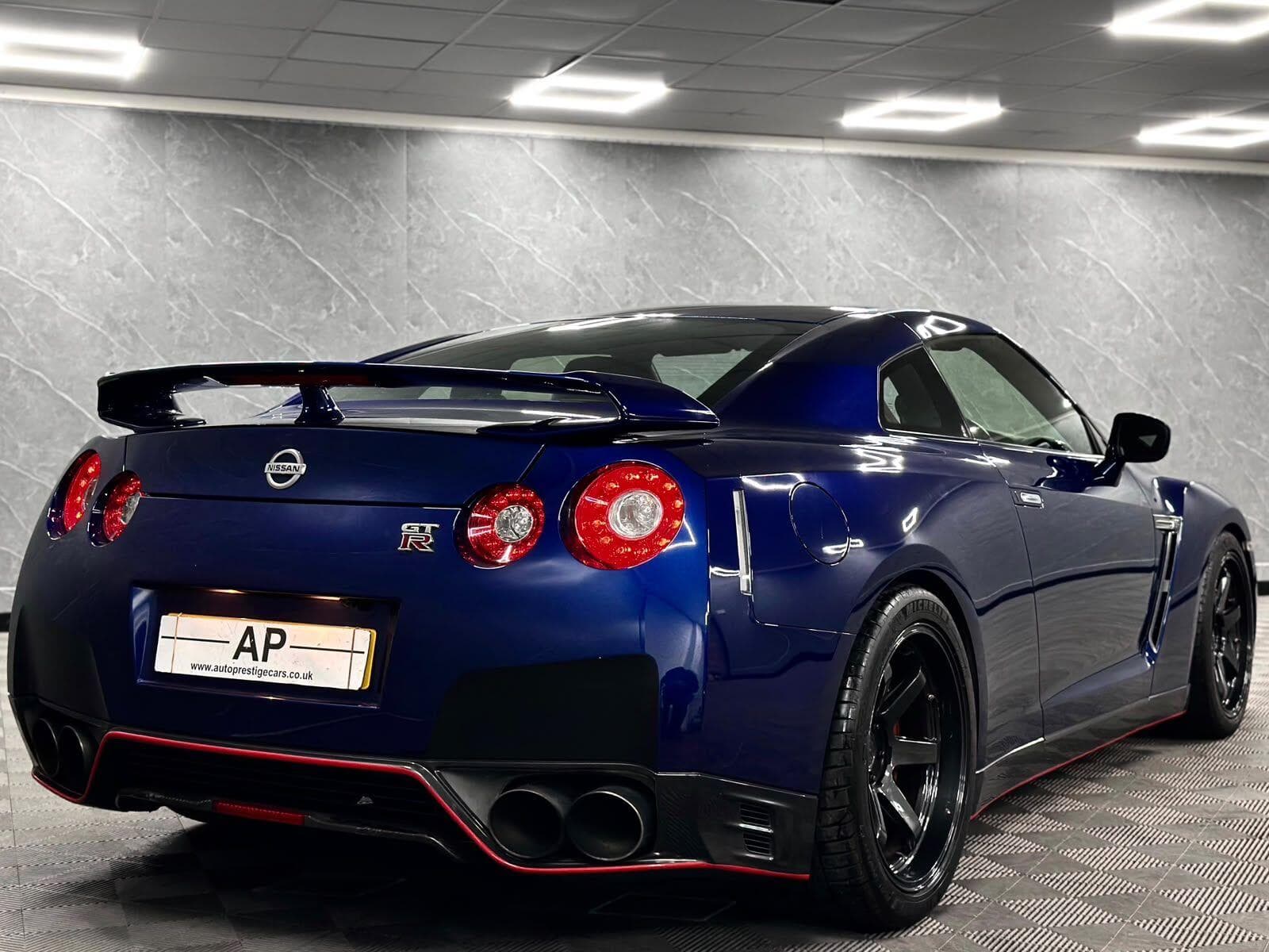 2012 Nissan GT-R - Thumbnail 45