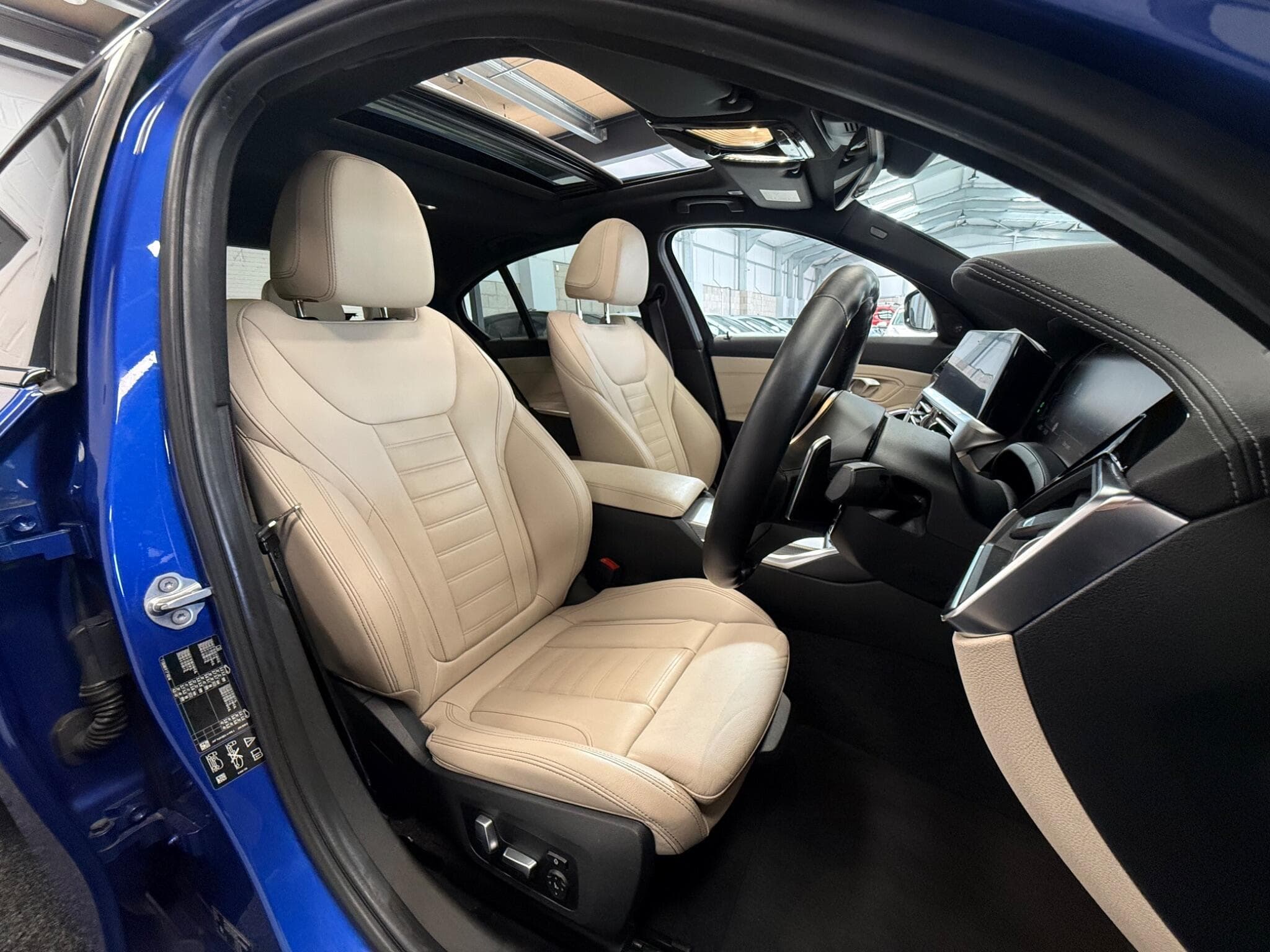 2019 BMW 3 Series - Thumbnail 24