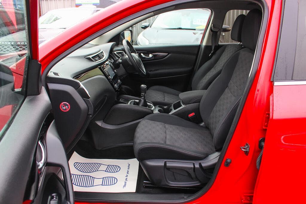 2015 Nissan Qashqai - Thumbnail 17