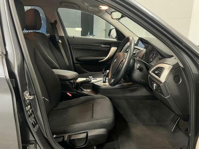 2014 BMW 1 Series - Thumbnail 25